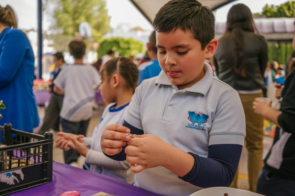 es-bueno-enseñar-mecatronica-a-los-niños-Colegio Washington