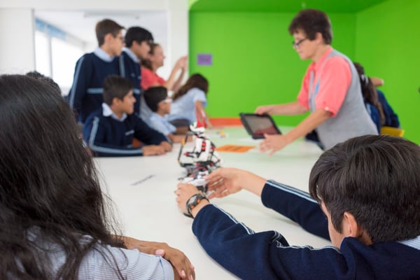 estos-son-los-beneficios-de-cursos-de-robotica-para-niños-colegio-washington